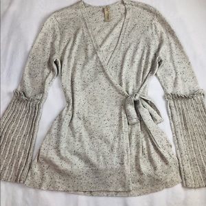 Cream spotted grey wrap top w accordion sleeves by Allison Joy from Evereve